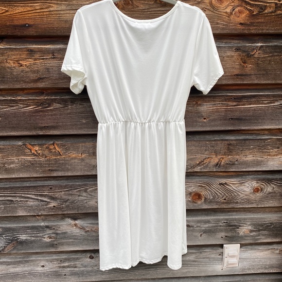 White Button-Down Dress - Picture 6 of 9